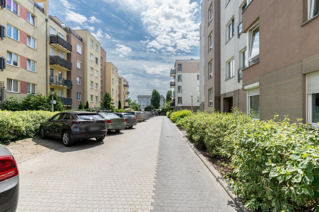 Cozy Apartment Karpia 17 With Terrace In Poznan By Noclegi Renters Esterno foto